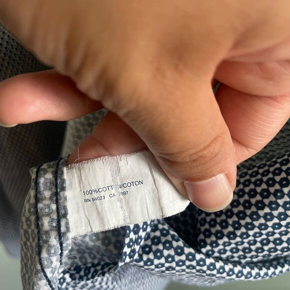 Gap Women’s Navy and White Hexagon Pattern Button Down Shirt 100% Cotton SZ XL - Picture 5 of 6